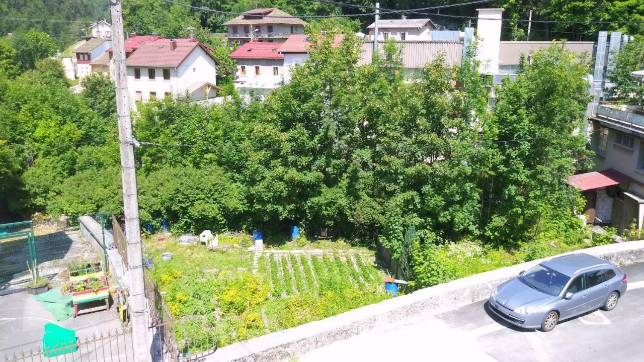 Agreable Appartement Морбье Экстерьер фото